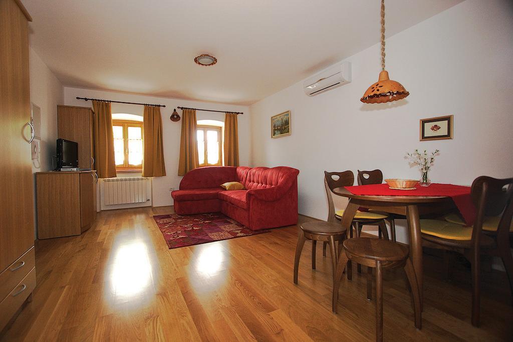 Vremski Britof Apartments Janks חדר תמונה